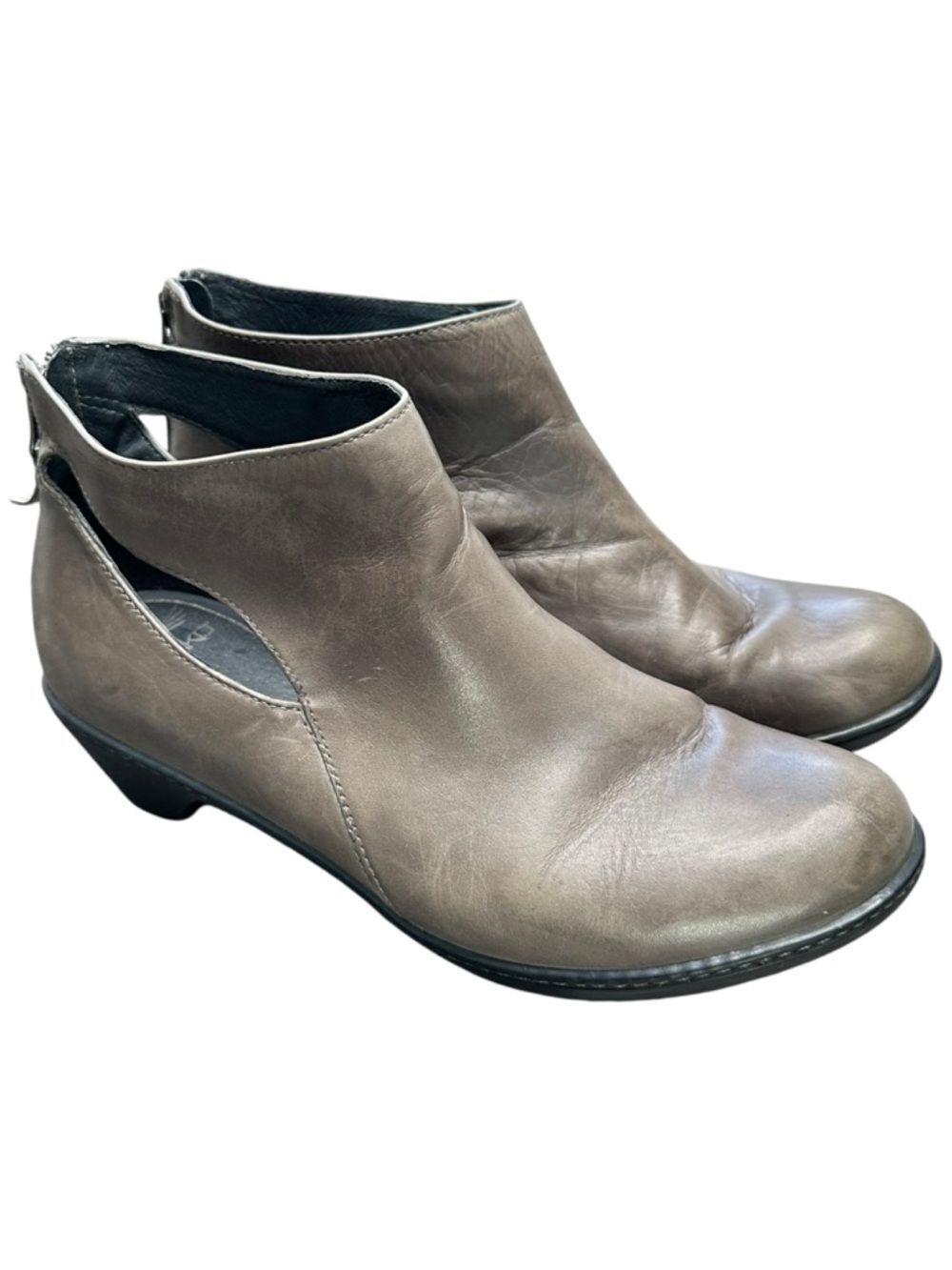 Dansko Bonita taupe leather cutout ankle boots gray comfort size 40 US 9.5 - 10